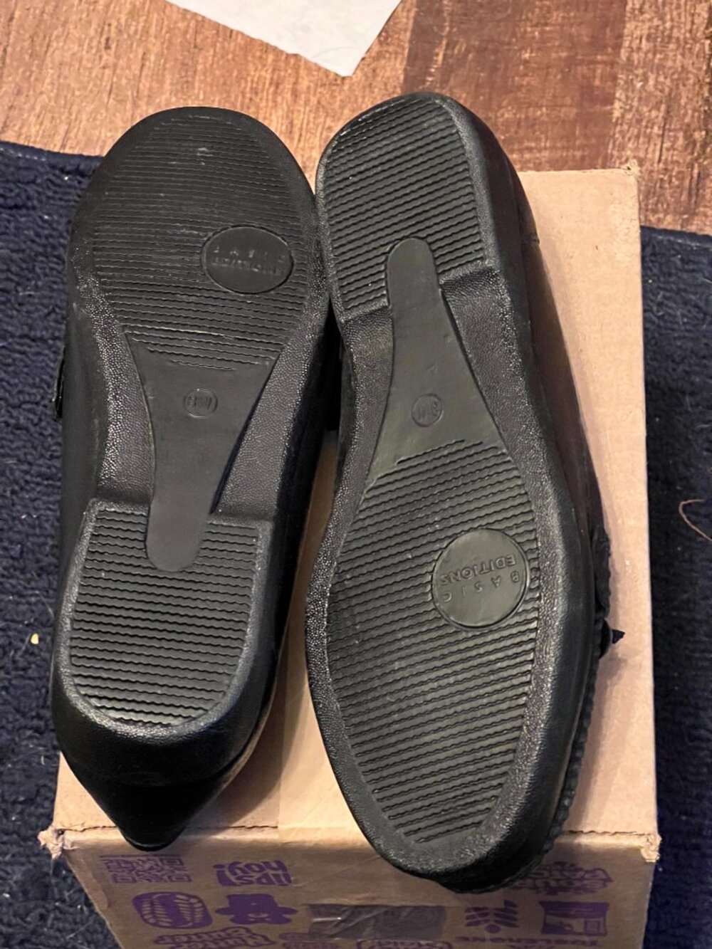 Basic Editions Women's Leather Moccasin - Size 8W - NO BOX. - Picture 2 of 4